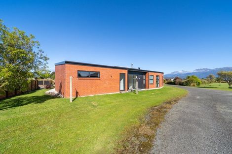Photo of property in 35 Paton Place, Te Anau, 9600