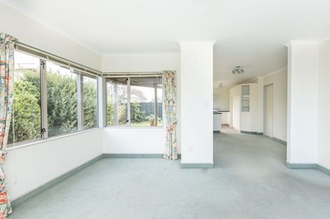 Photo of property in 2/52 Te Aute Road, Havelock North, 4130