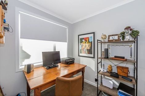 Photo of property in 5 Resolution Drive, Gulf Harbour, Whangaparaoa, 0930