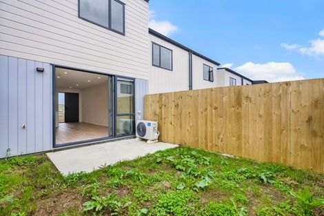 Photo of property in 43 Clay Works Lane, New Lynn, 0600
