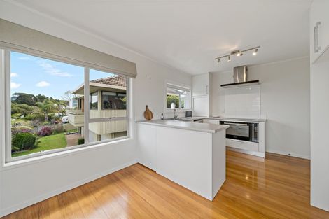 Photo of property in 1/1 Kaihu Street, Northcote, Auckland, 0627