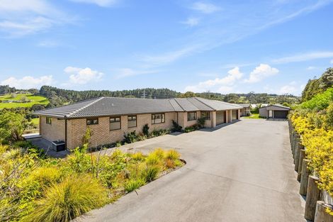 Photo of property in 165b Oraha Road, Kumeu, 0892