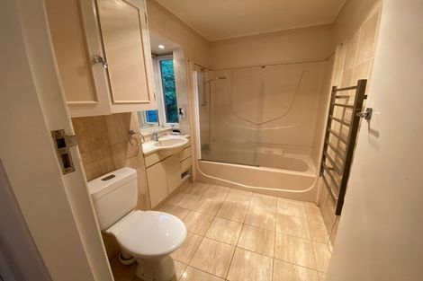 Photo of property in 62 Onslow Road, Khandallah, Wellington, 6035