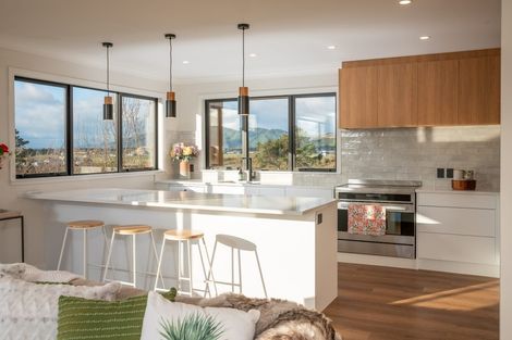 Photo of property in 129a Matatua Road, Raumati Beach, Paraparaumu, 5032