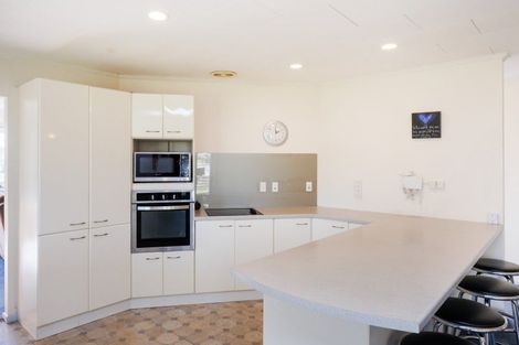 Photo of property in 112 Avenue Road, Foxton, 4891