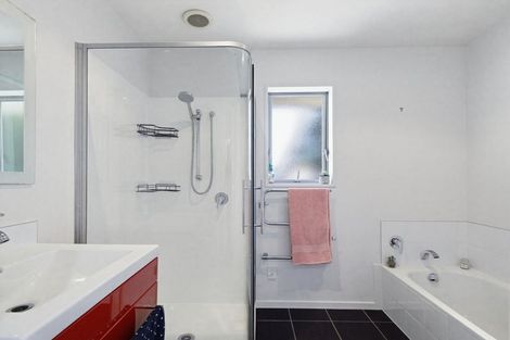 Photo of property in 63d Mackworth Street, Woolston, Christchurch, 8062