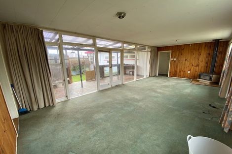 Photo of property in 15 Kirk Street, Otaki, 5512