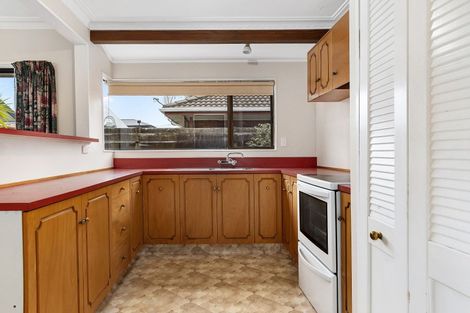 Photo of property in 8b Short Street, Otumoetai, Tauranga, 3110