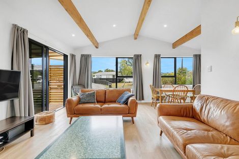 Photo of property in 8 Kentucky Street, Totara Park, Upper Hutt, 5018