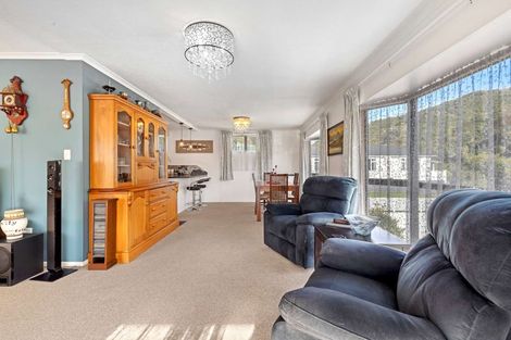 Photo of property in 5/1 Angle Street, Picton, 7220