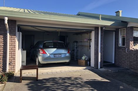 Photo of property in 2/54 Aorangi Road, Bryndwr, Christchurch, 8053