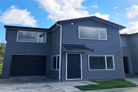 Photo of property in 2/67b Metcalfe Road, Ranui, Auckland, 0612