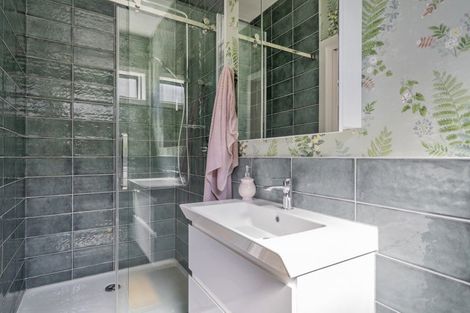 Photo of property in 40 Spikes Way, Whitianga, 3510