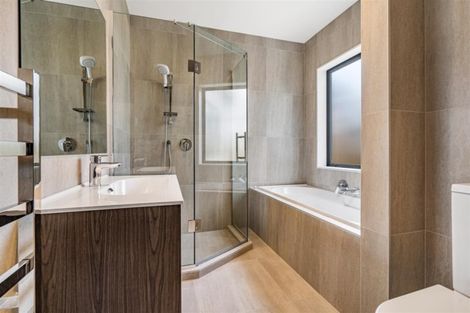 Photo of property in 114 Parkview Drive, Gulf Harbour, Whangaparaoa, 0930