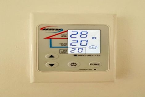 Photo of property in 129 Aviemore Drive, Highland Park, Auckland, 2010