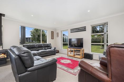 Photo of property in 2 Damien Place, Ohauiti, Tauranga, 3112