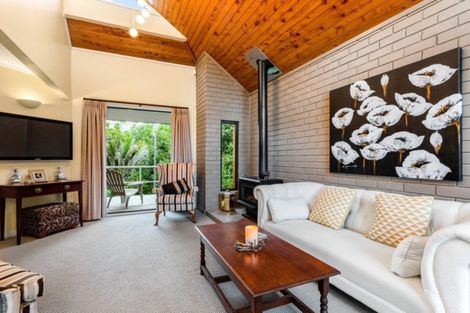 Photo of property in 7a View Road, Campbells Bay, Auckland, 0630