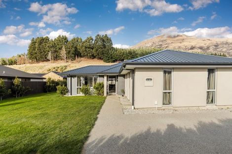 Photo of property in 52 Risinghurst Terrace, Lower Shotover, Queenstown, 9304