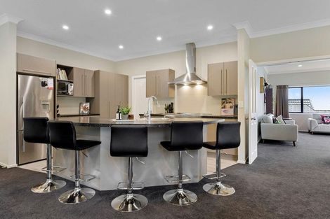 Photo of property in 17 Gifford Grove, Churton Park, Wellington, 6037