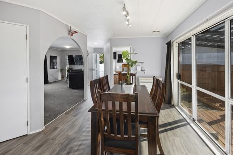 Photo of property in 15a Augustus Earle Place, Pukehangi, Rotorua, 3015