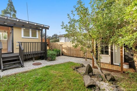 Photo of property in 2/26 Woodside Road, Massey, Auckland, 0614
