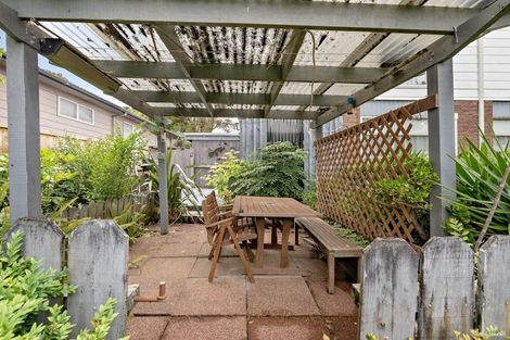 Photo of property in 361 Bucklands Beach Road, Bucklands Beach, Auckland, 2012