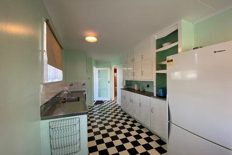 Photo of property in 9 Short Street, Waitara, 4320