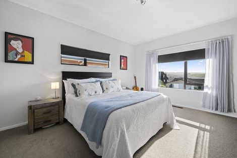 Photo of property in 37 Leeward Drive, Whitby, Porirua, 5024