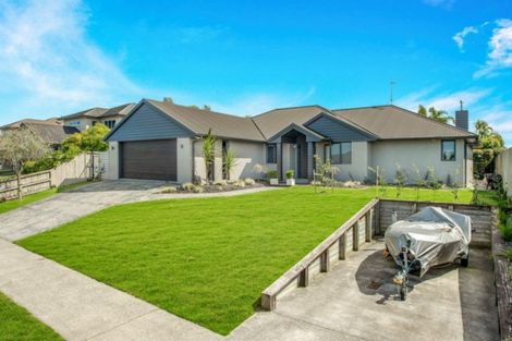 Photo of property in 5 Grenache Place, Rototuna, Hamilton, 3210