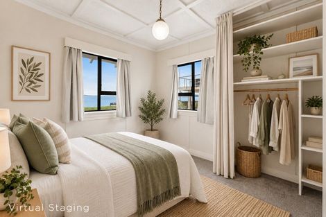 Photo of property in 9 The Esplanade, Eastern Beach, Auckland, 2012