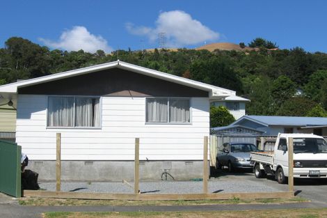 Photo of property in 13a Beryl Grove, Birchville, Upper Hutt, 5018