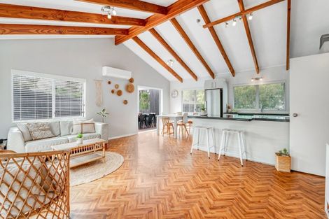 Photo of property in 29 Shadon Place, Stanmore Bay, Whangaparaoa, 0932