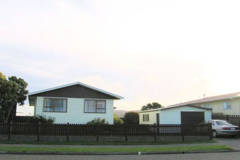 Photo of property in 35 Mossburn Grove, Kelson, Lower Hutt, 5010
