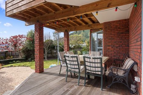 Photo of property in 4 Rimu Terrace, Waikawa, Picton, 7220