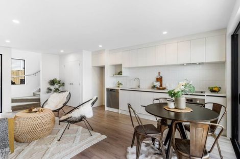 Photo of property in 7b Kotahi Road, Mount Wellington, Auckland, 1062