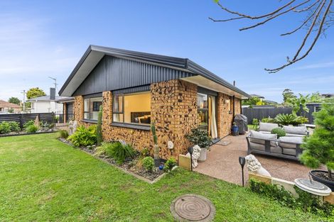 Photo of property in 18a Sunnyside Crescent, Papatoetoe, Auckland, 2025