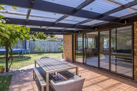 Photo of property in 32 Sunburst Court, Paraparaumu Beach, Paraparaumu, 5032