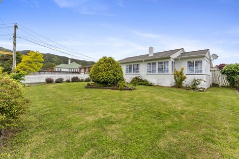 Photo of property in 15 Burcham Street, Taita, Lower Hutt, 5011