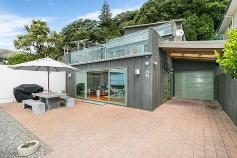 Photo of property in 10 Ocean Parade, Pukerua Bay, 5026