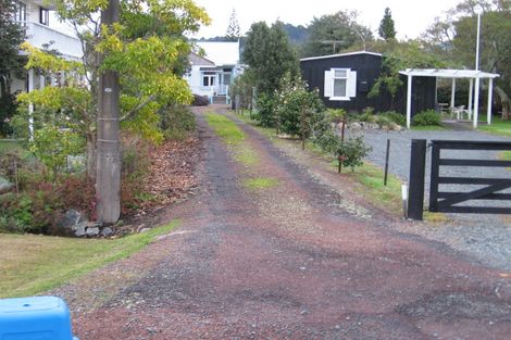 Photo of property in 35 Harbour View Road, Point Wells, Warkworth, 0986