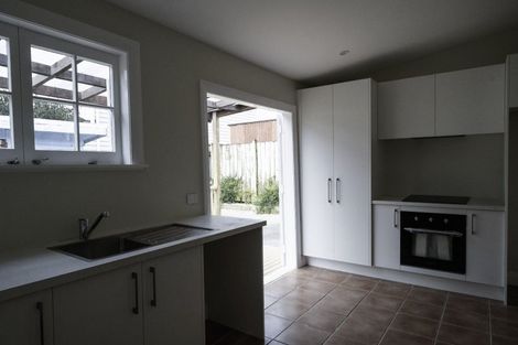 Photo of property in 40 Te Wharepouri Street, Berhampore, Wellington, 6023