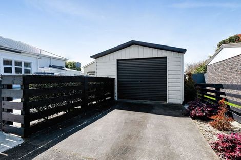 Photo of property in 32 Collins Street, Hawera, 4610