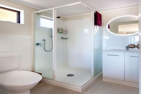 Photo of property in 3 Pine Grove, Tairua, 3508