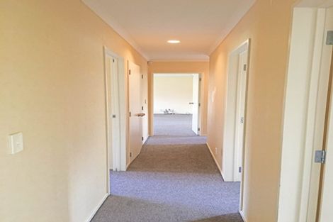 Photo of property in 10 Sayes Close, East Tamaki, Auckland, 2013