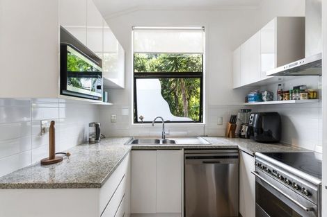 Photo of property in 2/41 Saint Georges Bay Road, Parnell, Auckland, 1052