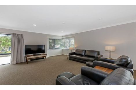 Photo of property in 137 Brightside Road, Stanmore Bay, Whangaparaoa, 0932