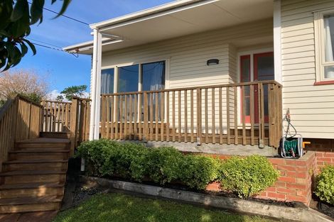 Photo of property in 1/23 Weldene Avenue, Glenfield, Auckland, 0629