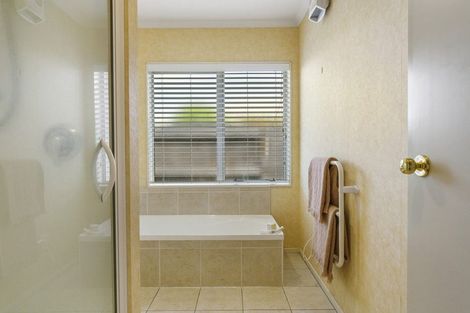 Photo of property in 84 Denny Hulme Drive, Mount Maunganui, 3116