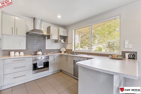 Photo of property in 2 Datura Place, Sunnynook, Auckland, 0620