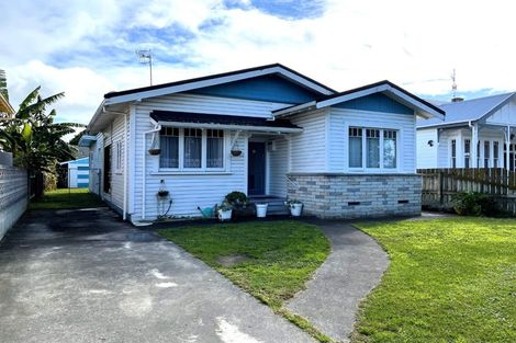 Photo of property in 33 Kennedy Road, Napier South, Napier, 4110